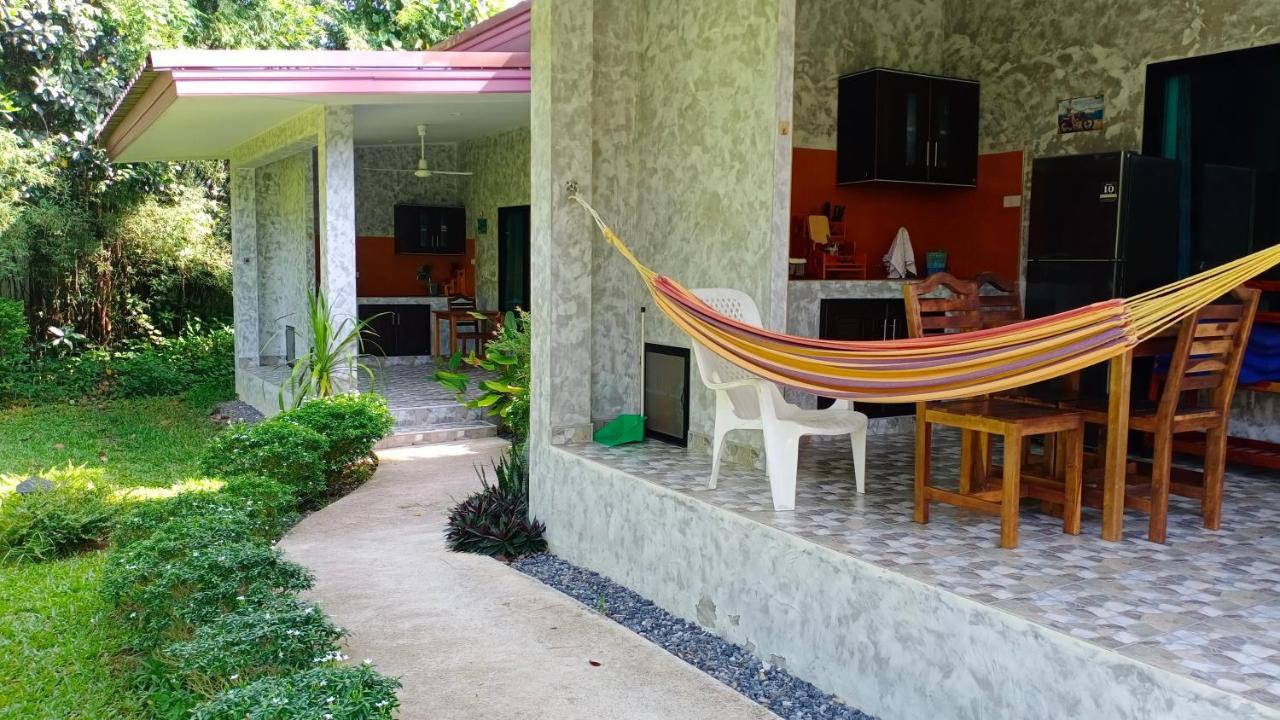 Nananuira Apartment And Room Khao Lak Eksteriør bilde